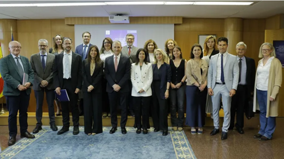 PARTICIPACION DEL PROF. MIGUEL ACOSTA EN ENCUENTRO DE INVESTIGADORES EUROPEOS SOBRE EL DERECHO IN...