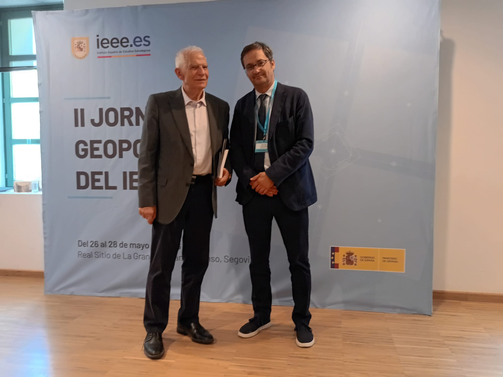 PARTICIPACION DEL PROFESOR MIGUEL ACOSTA EN LAS II JORNADAS GEOPOLITICAS DEL INSTITUTO ESPAÑOL DE...